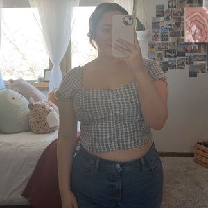 Hollister Cropped Blouse